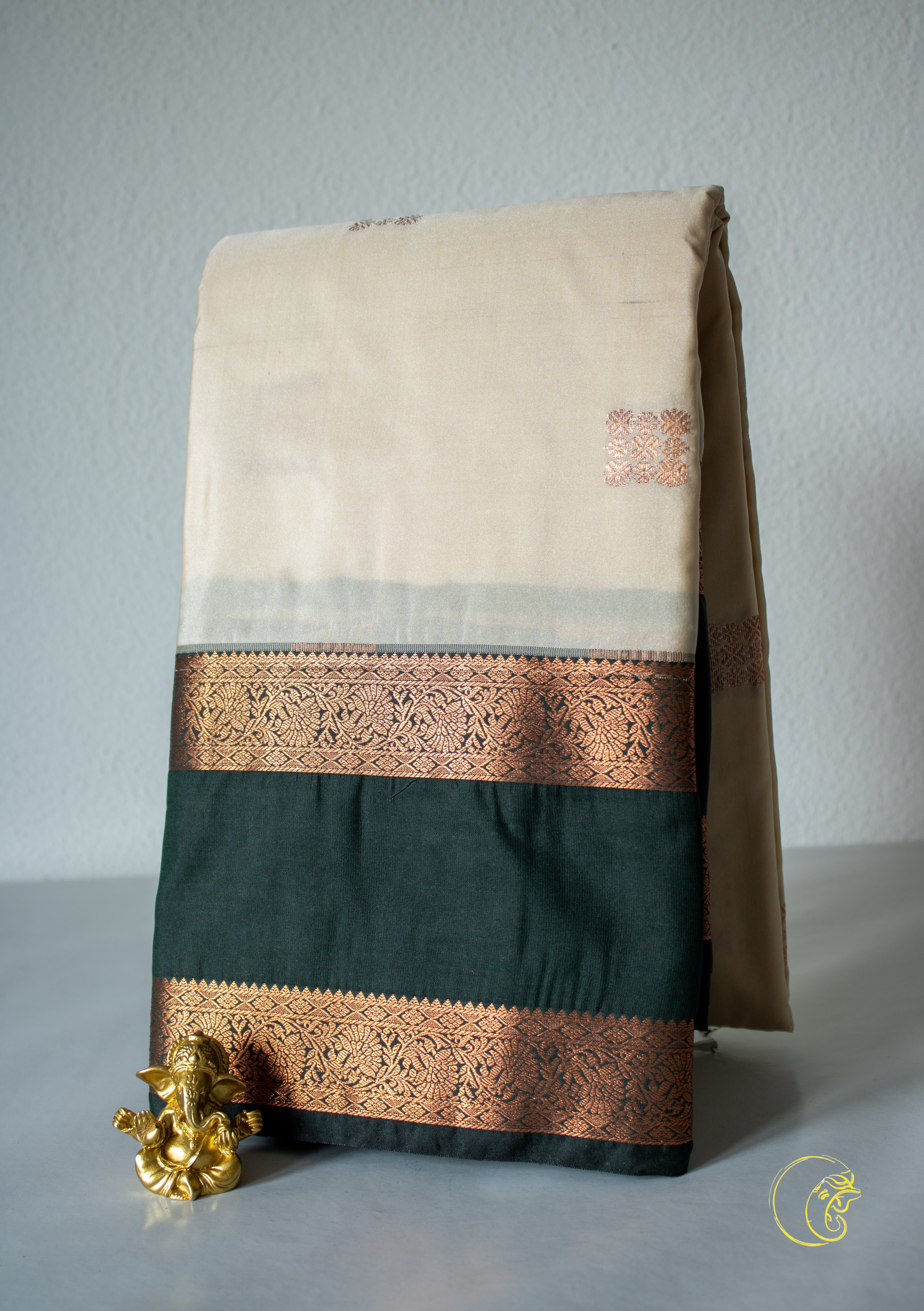 Cream & Darkgreen SemiKanchi Saree