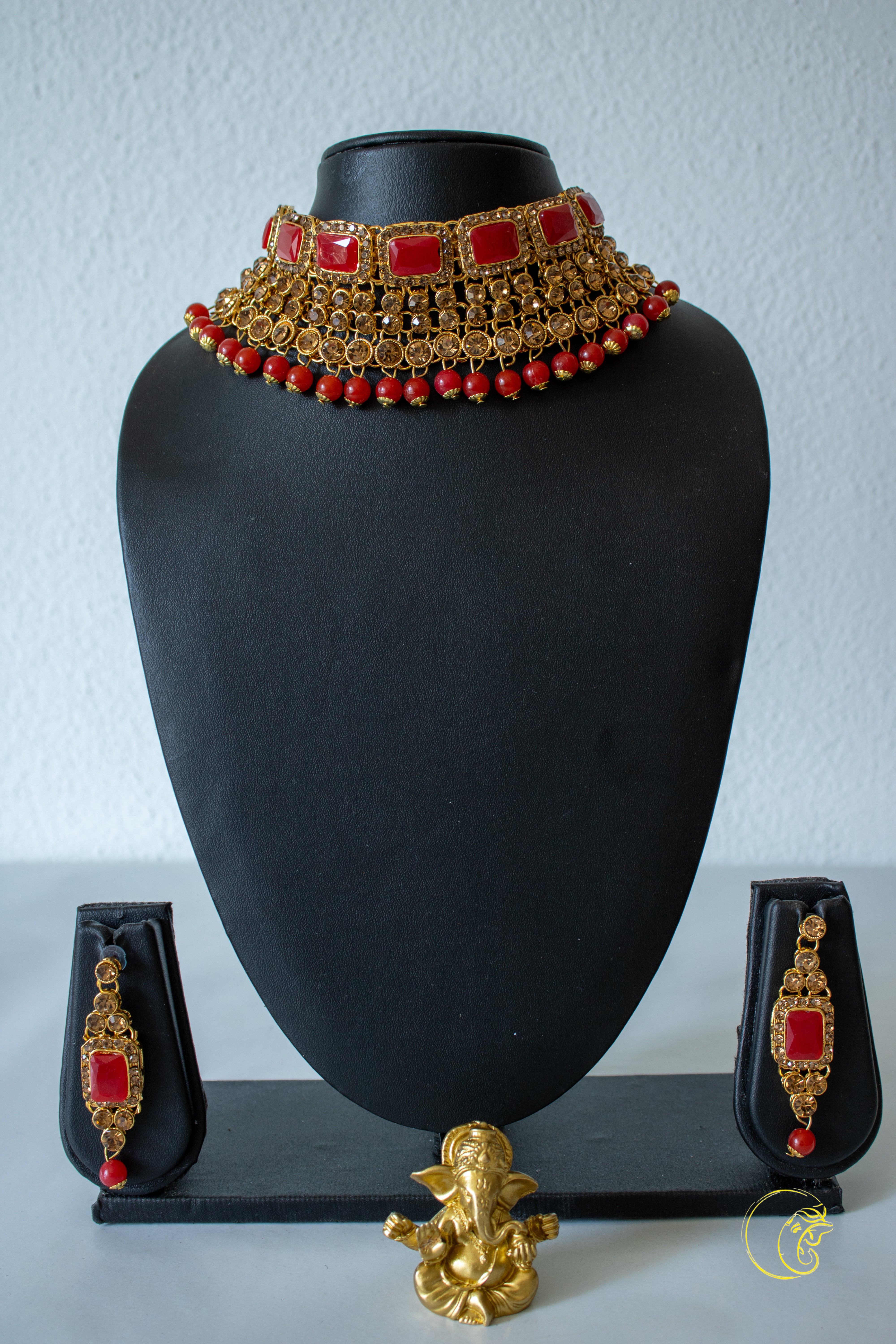 Necklace Set in Red