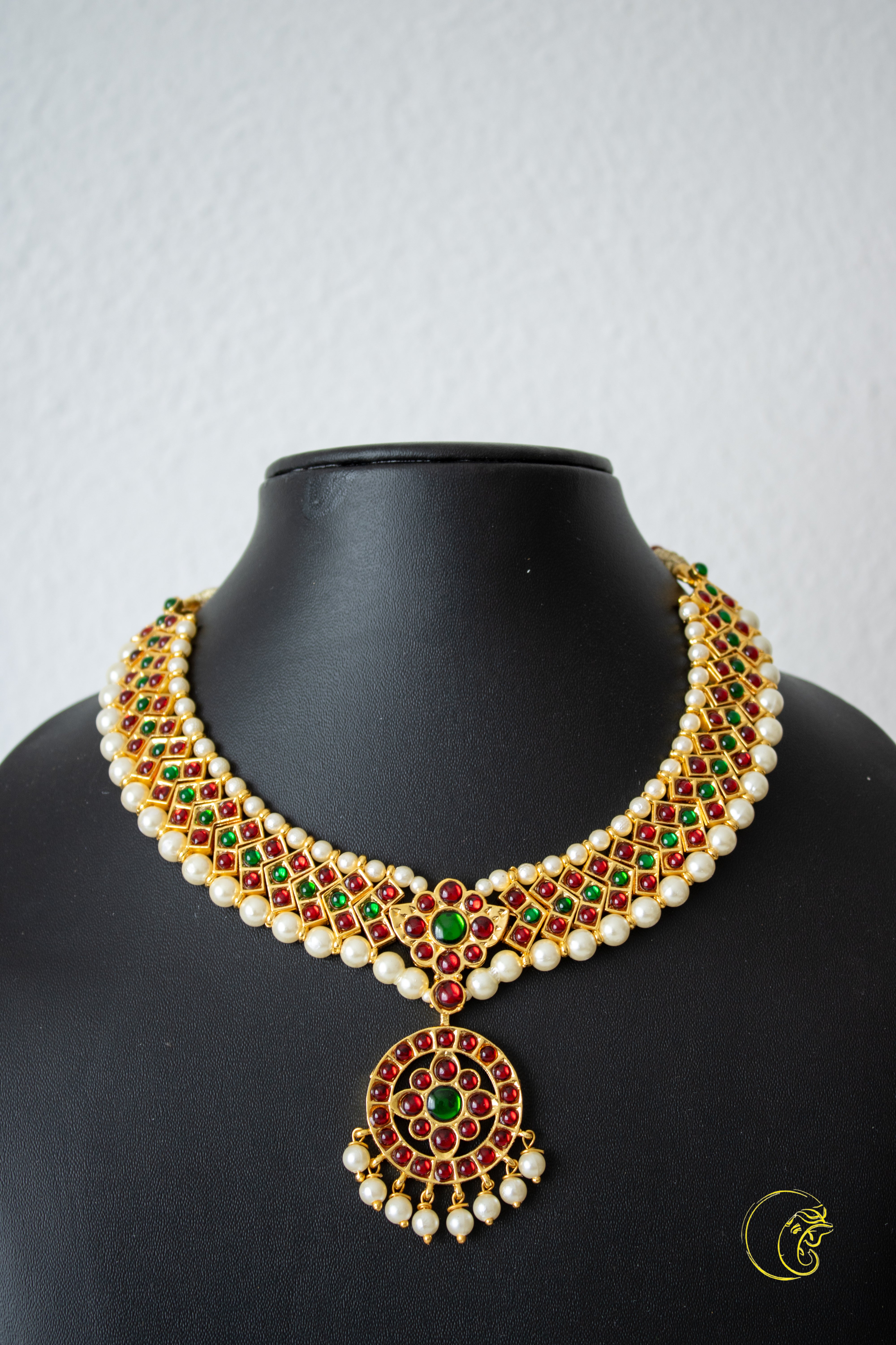 Necklace Set (Arakku)